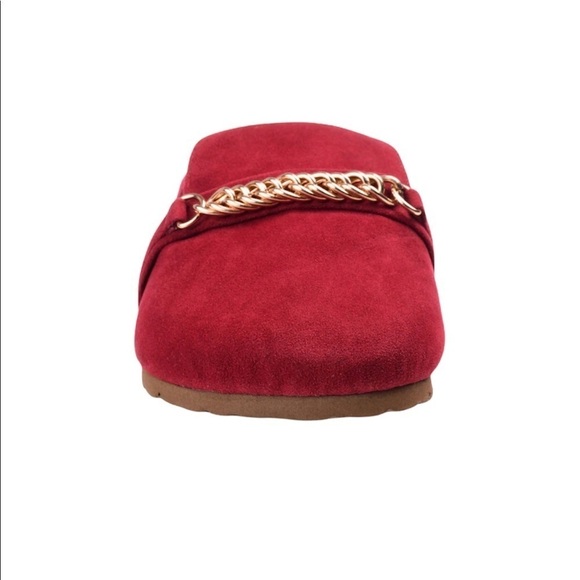 NEW Journee Collection Red Mule Flat Red Slip On Faux Fur Lining Gold Chain 9 - Picture 5 of 10